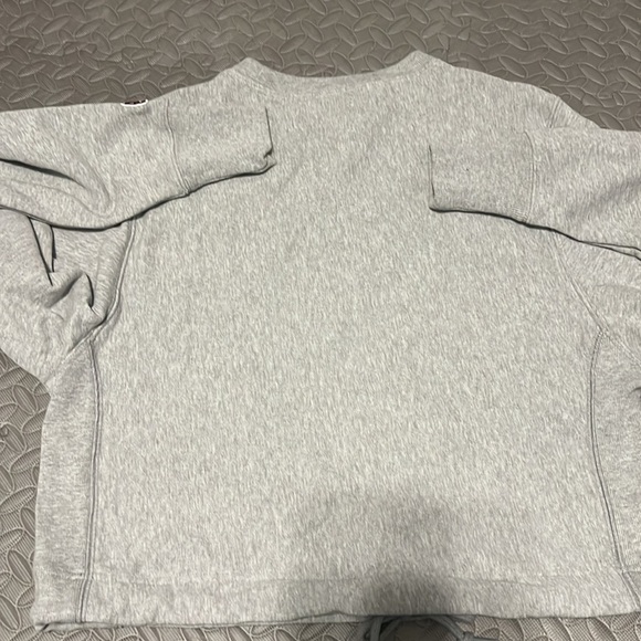 Like New Victoria’s Secret PINK Boxy Crop Sweatshirt - Picture 4 of 6